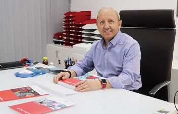 Fernando Aguilar, director comercial de Main Paper