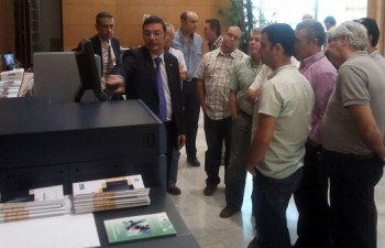 Konica Minolta arranca motores con el impresor profesional