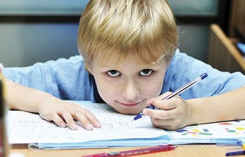 Papelería y escritura para zurdos